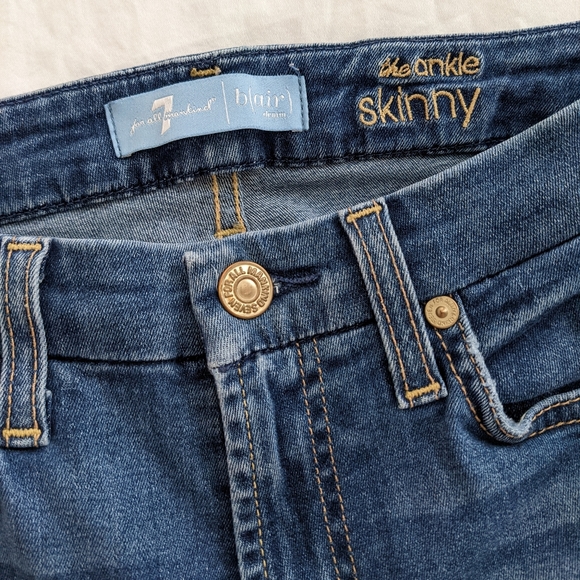 7 For All Mankind B(AIR) Ankle Skinny Distressed Jeans Size 24 - Picture 6 of 16